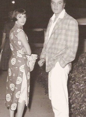 Elvis Presley and Natalie Wood 5