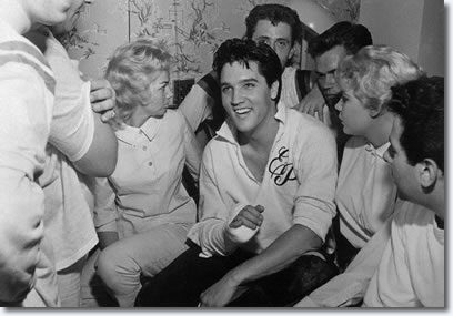 Elvis-Presley-Hospital-Memphis-October-16-1960