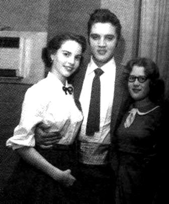 Elvis-in-Waco-Texas-october-12-1956