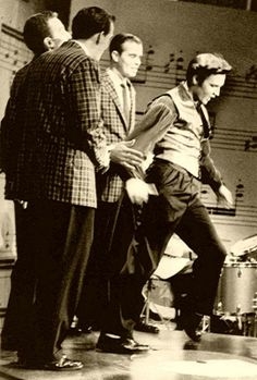 18-Elvis Presley - 6th JANUARY 1957