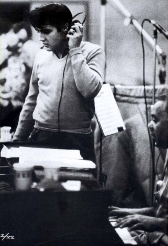 25-January-15-1958-Elvis-Presley-had-recordings-for-the-King-Creole-soundtrack.