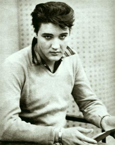 4-January-15-1958-Elvis-Presley-had-recordings-for-the-King-Creole-soundtrack.