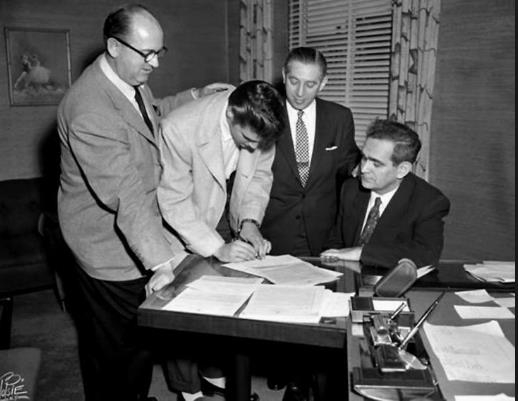Elvis-Presleys-first-contract-that-he-signed-in-New-York-with-William-Morris-Agency-here-in-january-31-1956.-2
