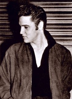 Elvis-arrival-in-New-York-in-january-5-1957.-6