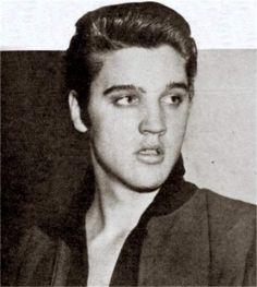 Elvis arrival in New-York in january 5 1957. 3