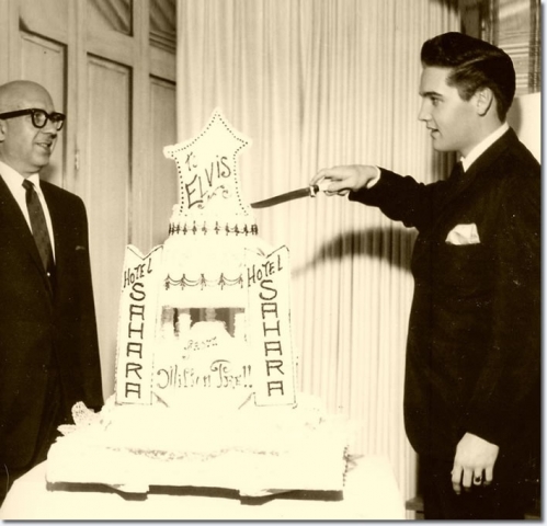 Elvis-celebrates-his-twenty-seventh-birthday-in-Las-Vegas-January-8-1962