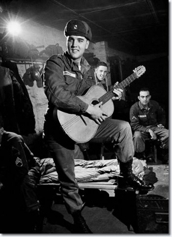 Elvis-Presley-Grafenwoehr-Germany-November-28-1958-8