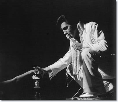 Elvis-Presley-Memorial-Coliseum-Portland-Oregon-November-11-1970