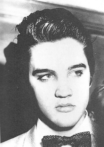 Elvis-backstage-at-the-Toledo-Sports-Arena-November-22-1956.