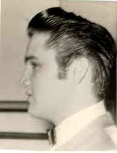 Elvis-in-Toledo-in-november-22-195