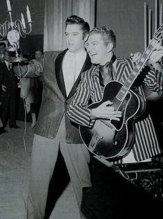 Elvis with pianist / singer Liberace in Vegas in november 15 1956.