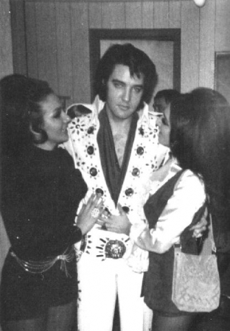 November-9-1971-elvis-presley