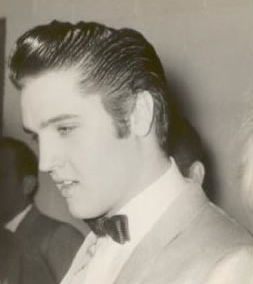 november-22-1956-elvis-presley-3