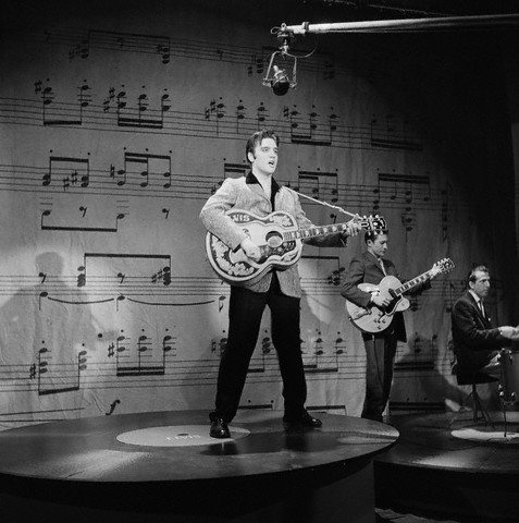 49-Elvis Presley Rehearsing at the Maxine Elliot Theater, New York, for the Ed Sullivan Show, Photo by Michael Ochs, 6th January, 1957.