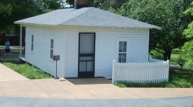 Elvis Presley’s Childhood Home Tupelo (45 Photos) – Elvis Presley