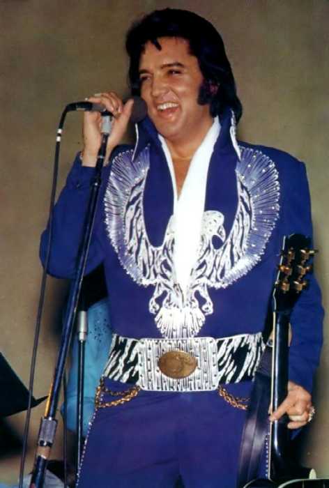 1975 july 9 - Elvis Presley - 13