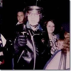 Elvis Presley at Vickers Gas Station, Memphis, October 4, 1976