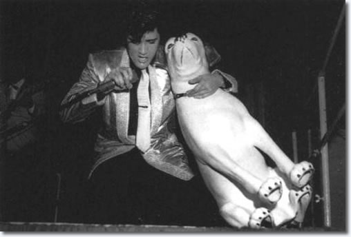 october-28-1957-elvis-pesley-3
