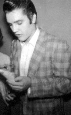 Elvis in november 24 1956.