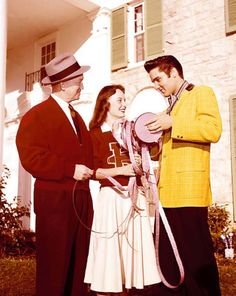 From The Commercial Appeal December 1 1957 photo by Charles Nicholas "Elvis to Humes: 'Be My Guest'