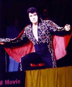 November 18, 1972 - Elvis Presley in concert in Honolulu, Hawaii
