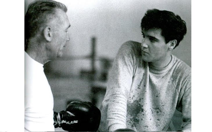 November 4 ,Today in Elvis Presley History