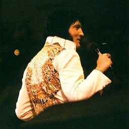 november-26-elvis-presley-1976