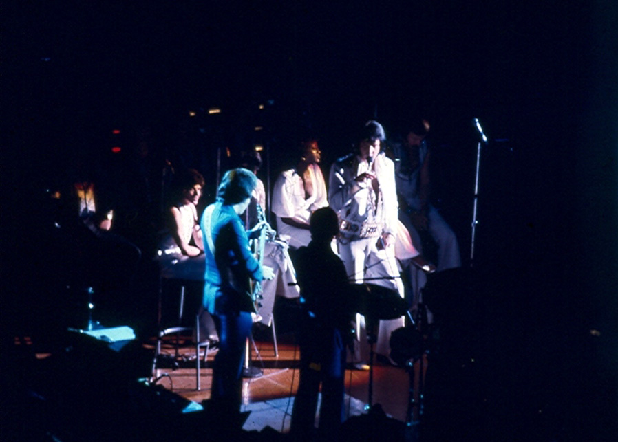 november-27-elvis-presley-1976