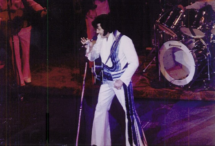 1976-december-8-elvis-presley