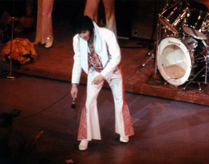 1976-elvis-presley-december-4-elvis-presley-5