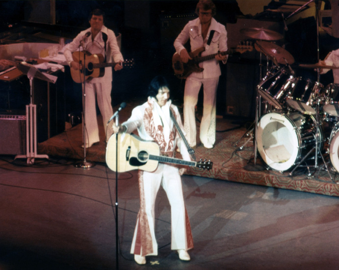1976-elvis-presley-december-4-elvis-presley-6
