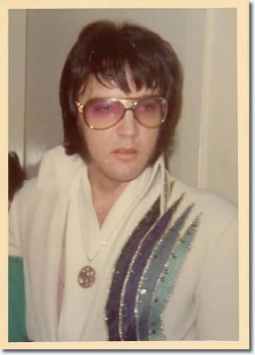 december-8-elvis-las-vegas