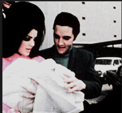 Elvis Presley with his wife Priscilla and their 4 day old daughter Lisa Marie Presley on February 5, 1968 in Memphis, Tennessee. 2