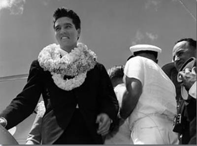 Elvis Presley March 25, 1961 Arriving at Honolulu Airport for that evening