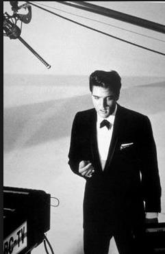 Elvis and legendary Frank Sinatra in march 26 1960 for the Frank Sinatra show. 2