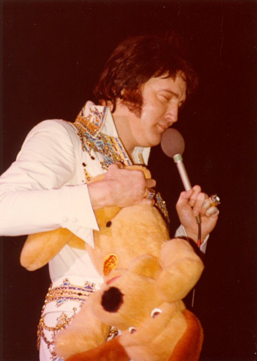1977-april-24-elvis-presley 1