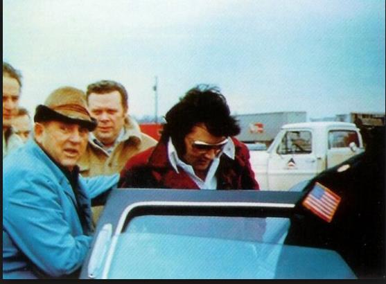 Elvis Knoxville, TN {April 8, 1972}