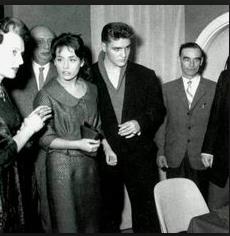 Elvis and Vera Tschechowa in Munich ( Germany ) in april 4 1959. 2