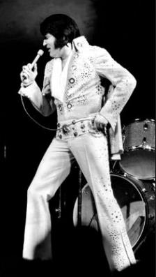 Elvis performance in Buffalo in april 5 1972.