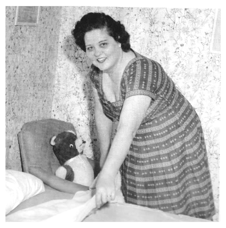 August 14, 1958 - Elvis Presley's mother Gladys Presley ...