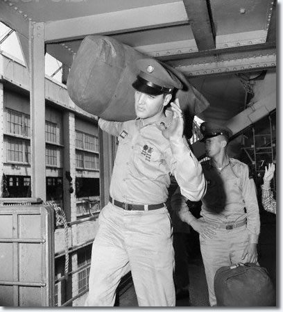 September 22, 1958 , Elvis Preley Sails Brooklyn Army Terminal
