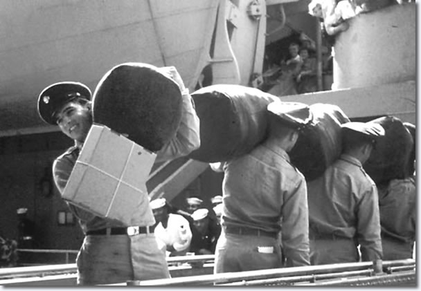 September 22, 1958 , Elvis Preley Sails Brooklyn Army Terminal
