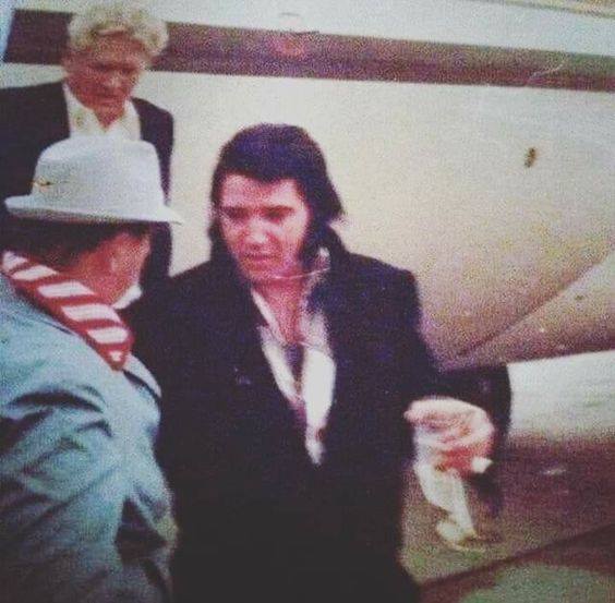 Elvis Presley Photos of the Day February 5