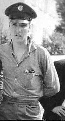 Elvis Presley Photos of the Day February 5