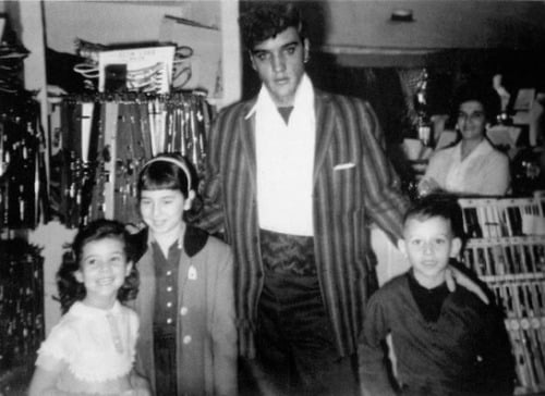 Dean Martin’s children
Elvis told the kids their dad is the coolest ever... no hatred there... he always was humble
