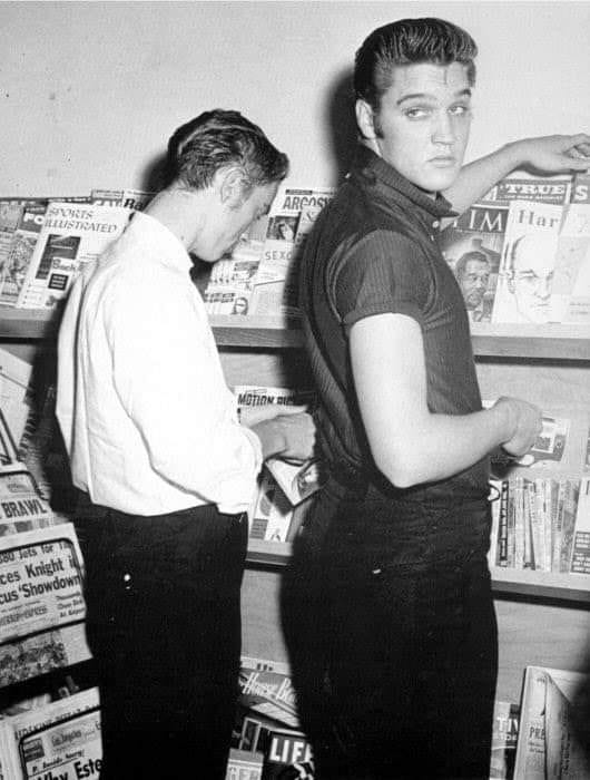 1953 Elvis Presley would visit Gene Smith at the Hall's Grocery located at 1588 Mississippi Boulevard