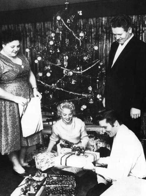 Elvis And Christmas