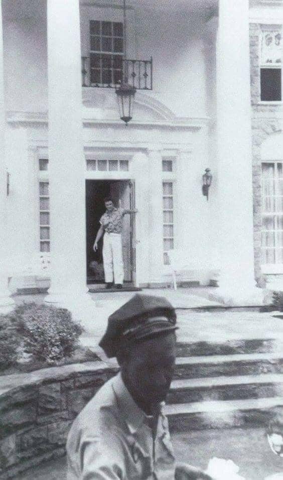 Elvis Graceland 1957
