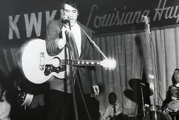 Elvis “Louisiana Hayride” in 1954