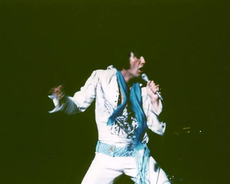 Elvis performed at the Miami Beach Convention Center, Miami Beach, Florida, at 3.00 and 8.30 p.m.